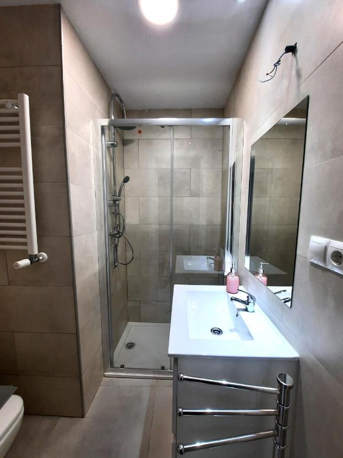 Aeropuerto - Ifema - Wanda - Plenilunio Apartment